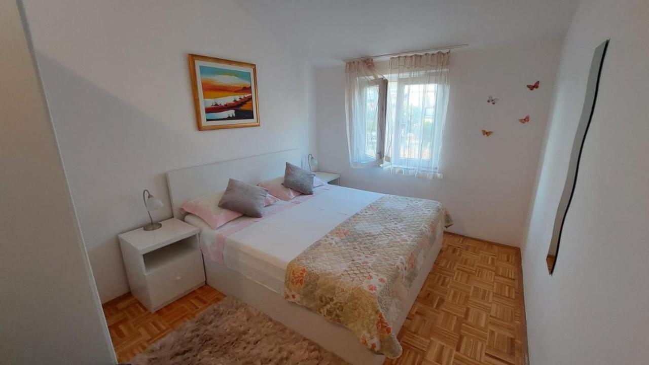 Apartment Frane Podstrana With Private Pool Bagian luar foto